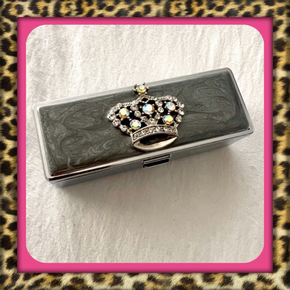 👑✅PRICE FIRM✅ Silver Crown Embellished Enamel Tinket Box